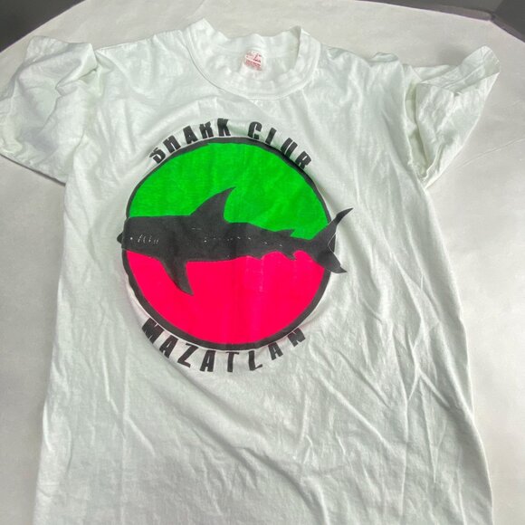 Vintage Shark Club Mazatlán Single Stitch T Shirt Size 44 - Picture 2 of 11